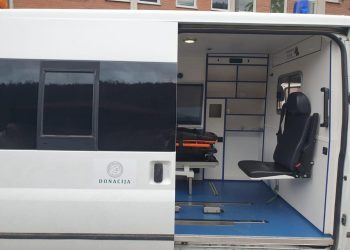 Muftija Dudić uručio sanitetsko vozilo Domu zdravlja u Prijepolju