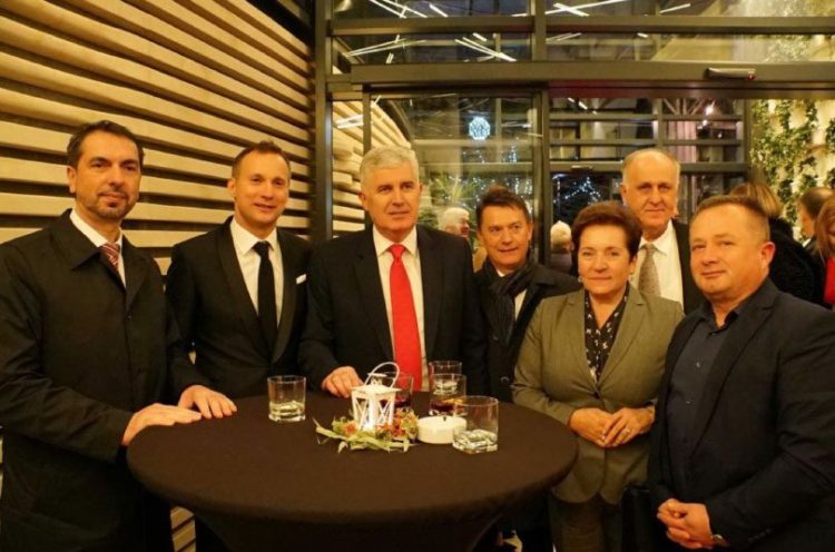 Preko 300.000 maraka za besmislen dernek u Mostaru