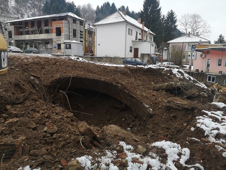 Masovna grobnica srebreničkih džamija