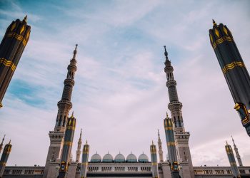 Cjelodnevni policijski čas u Meki i Medini