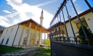 Prvi put nakon rata bajram-namaz u tri džamije u Foči