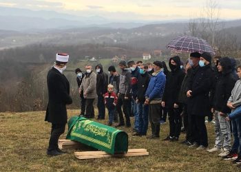 Velika Glogova: Klanjana dženaza ocu jetima Ajne i Amara