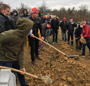 Velika Glogova: Klanjana dženaza ocu jetima Ajne i Amara