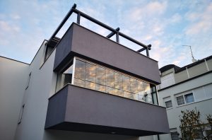 Zatvaranje balkona: Da ili ne?