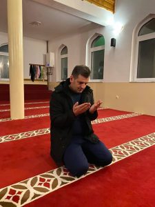 Ahmed Hrustanović: Izborni dan u Srebrenici