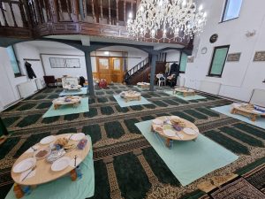 Banja Luka: Prvi iftar u Sefer-begovoj džamiji