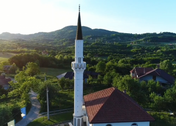 Grbavci kod Zvornika: Bošnjaci iftare uz provokacije