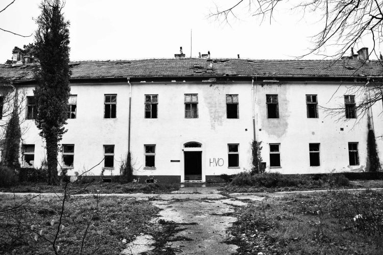 Ne zaboravimo: Logor Koštana bolnica u Stolcu