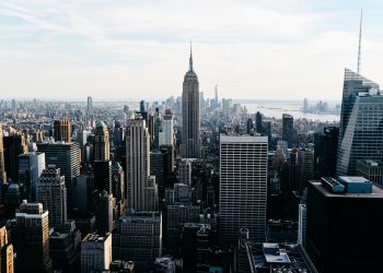 Njujork: Demonstracije protiv obavezne vakcinacije