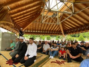 Tokom juna i jula obavljani džuma-namazi na musalli u Potočarima 