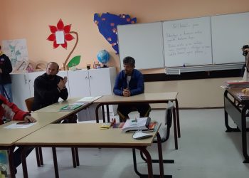 Liplje: Direktor škole i predstavnici Ministarstva se nisu odazvali sastanku