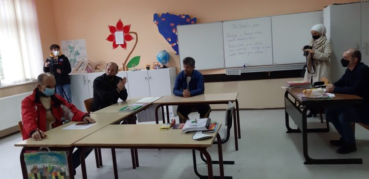Liplje: Direktor škole i predstavnici Ministarstva se nisu odazvali sastanku