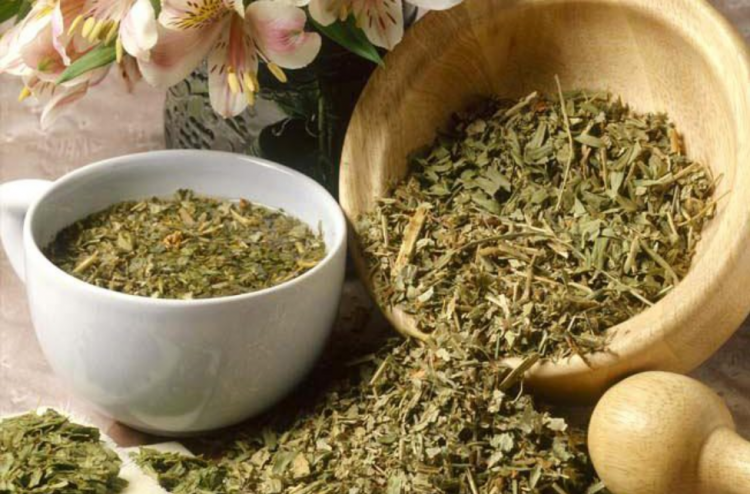 Ovo je čaj za mnoge ženske tegobe