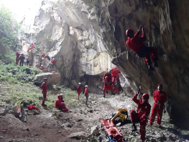 Počeo Tečaj speleospašavanja