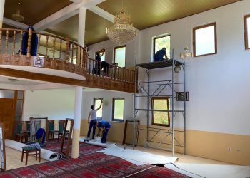 Radovi na uređenju Bijele džamije u Srebrenici