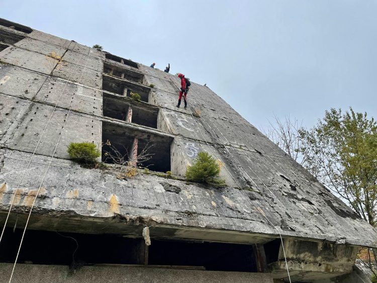 Realizovana sedmodnevna obuka za potragu i spašavanje u prirodi