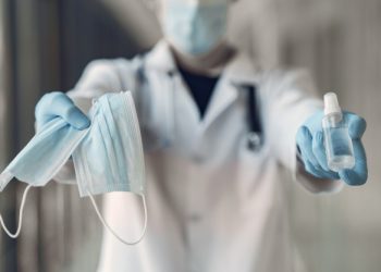 Slovenija: Skoro sedam hiljada novozaraženih, razmatra se petodnevni karantin