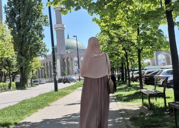 Petkom je dolazila da uči hifz iz Tuzle u Sarajevo, a nedjeljom se vraćala