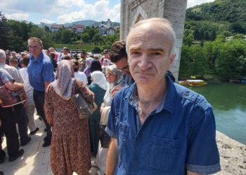 Višegrad: Esad još uvijek traži ostatke svoje spaljenje porodice-Ne znam odakle mi snaga više