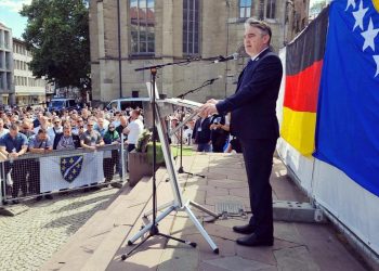 Komšić: Pojedinci iz BiH i susjedne Srbije trebali bi da se ugledaju na Njemačku ili Japan