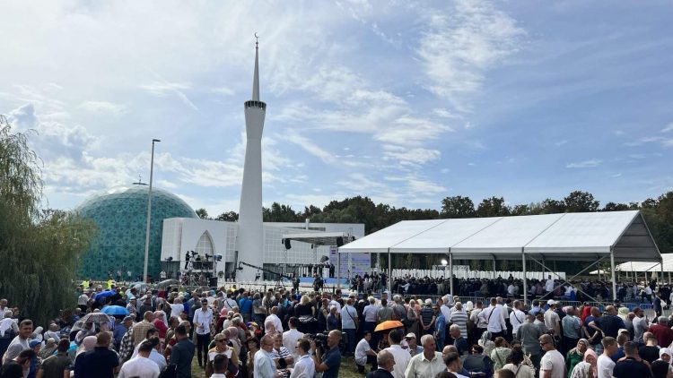 Svečano otvorena džamija i Islamski centar u Sisku