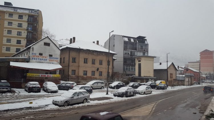 Počinje li rušenje zgrade Podrinjske medrese u Zvorniku? Ko želi prizvati novo prokletstvo na sebe?