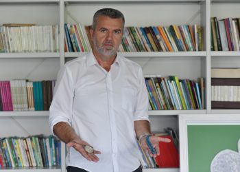 Efendija Islam Mehmedović Memorijalnom centru poklonio očev džepni sat