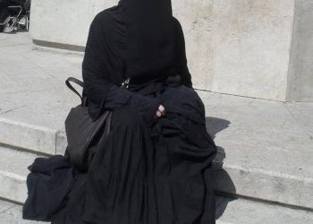 Azra Velagić Macić: “Nakon trideset godina mogu reći – nisam se pokajala.”